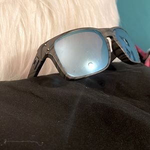 Oakley sunglasses